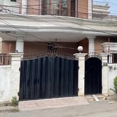 Main Gate available for Sale in Good Condition 0