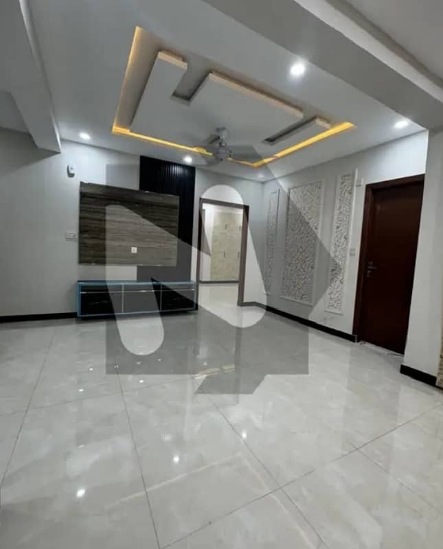 G-11/4 Super luxury PHA D-Type First Floor Flat For Sale 5