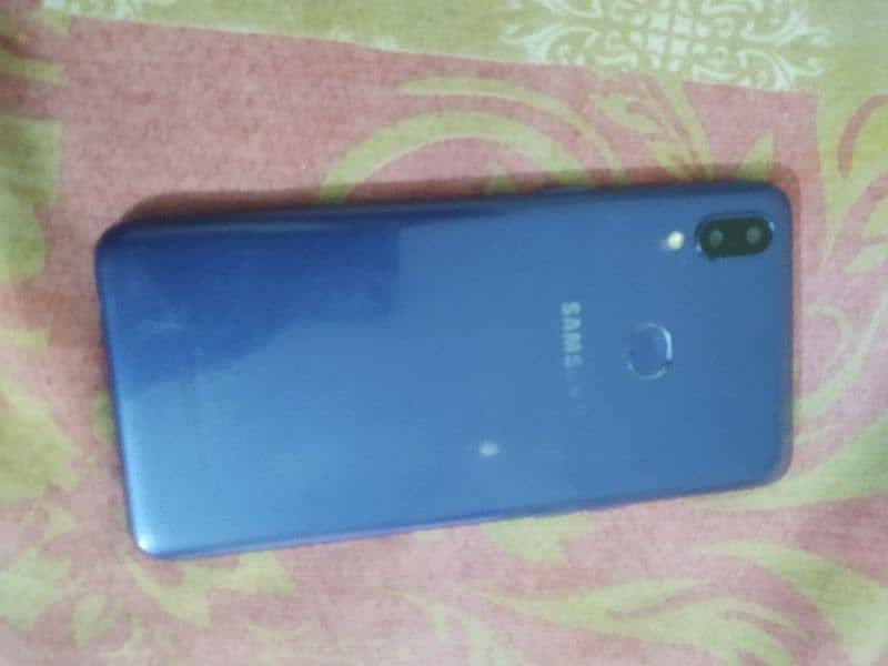 Samsung A10s 1