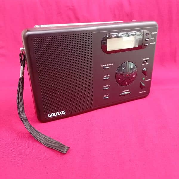 Galaxy World Receiver Travel Radio Made in Garmany 2