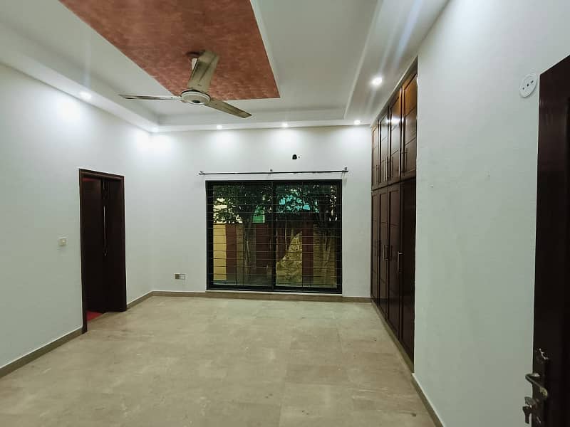 1 Kanal Luxury Bungalow On Top Location For Rent in DHA Phase 1 Lahore 4