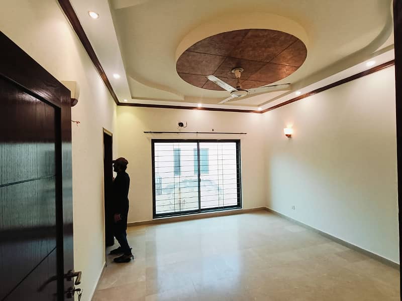 1 Kanal Luxury Bungalow On Top Location For Rent in DHA Phase 1 Lahore 24