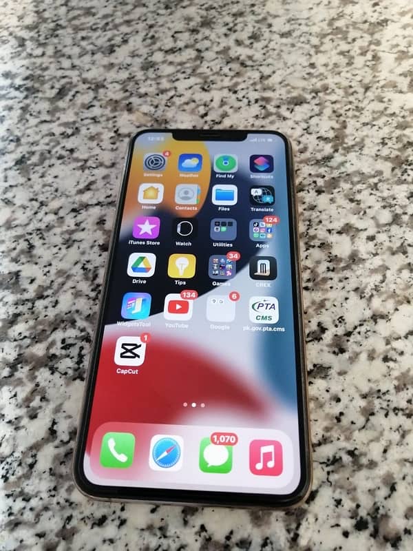 i phone 11 pro max 256 physical approved with box 2