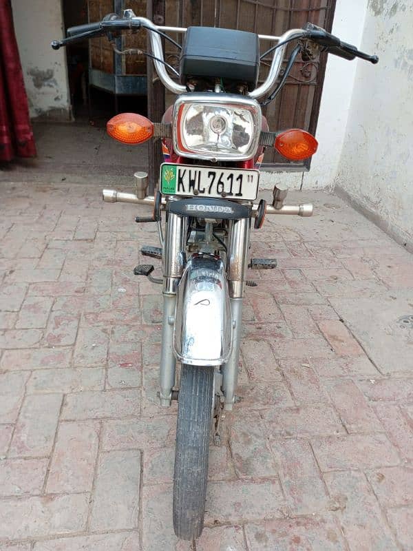 best condition 70cc bike on sale 0