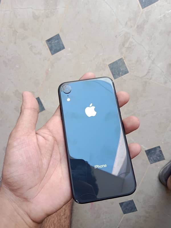 IPHONE XR NON PTA 6