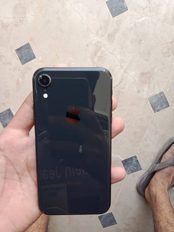 IPHONE XR NON PTA 8