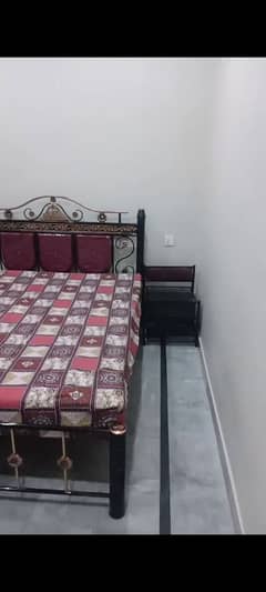 Iron bed & side tables