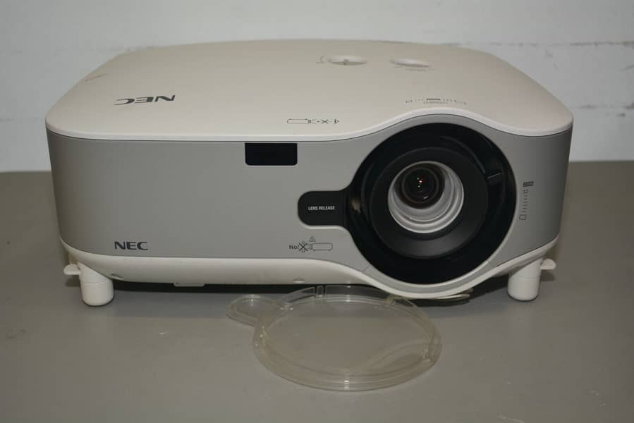 NEC NP1250 3700 Lumens Professional Projector,HDMI/LAN/Wireless 0