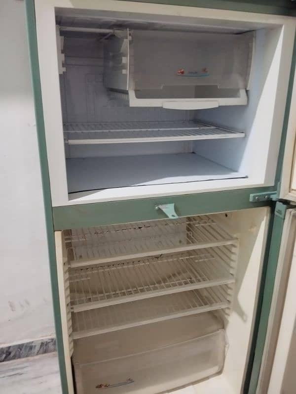 model pel medium size fridge 2