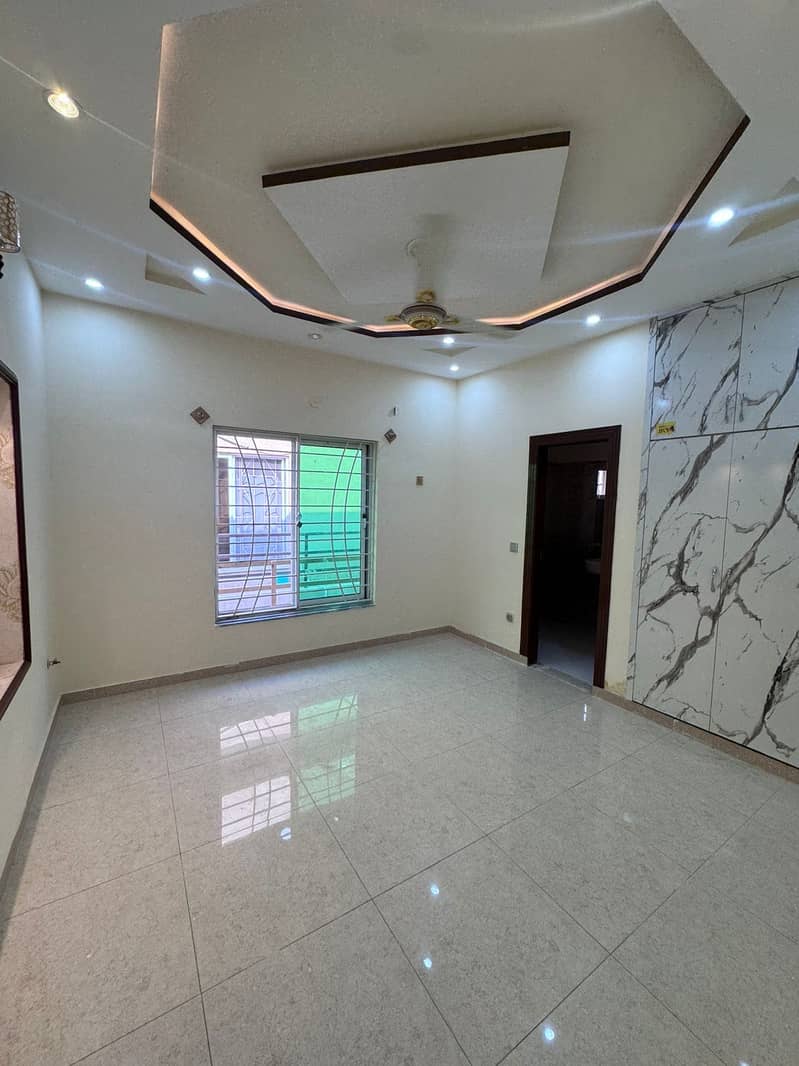 8 marla house for rent available in bahria town phase 8 10