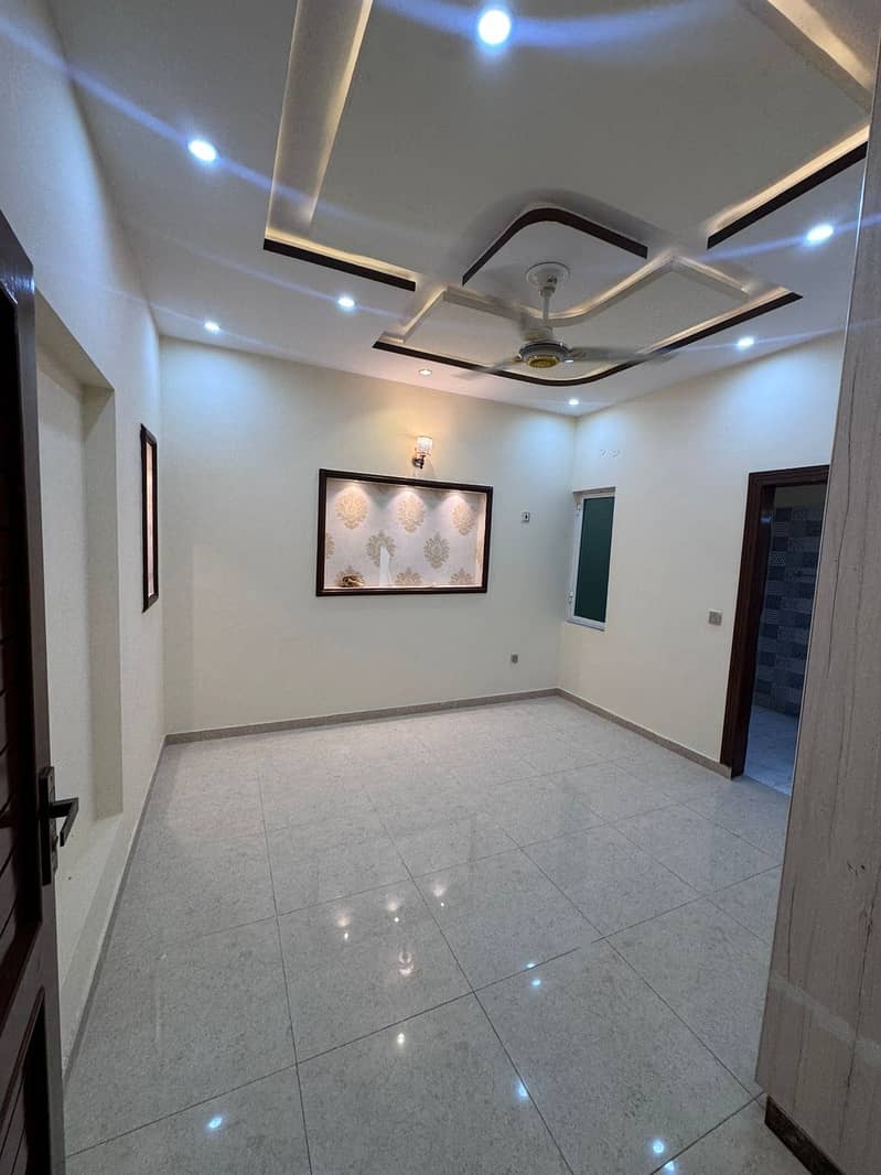 8 marla house for rent available in bahria town phase 8 12