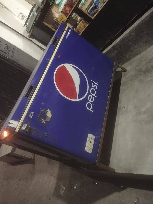 deep freezer good condition 2