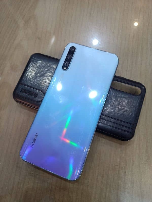 Huawei Y8P 7