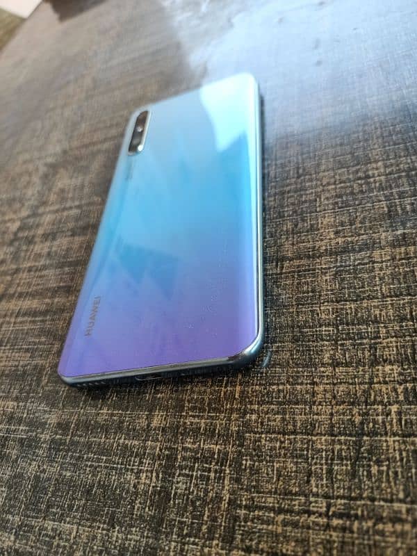 Huawei Y8P 8