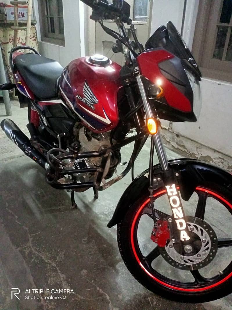 Honda CB 125F 2022 4