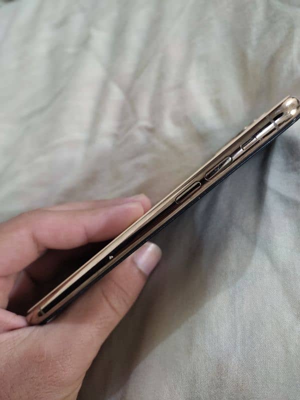 IPHONE 11 PRO 256GB (NON-PTA) 6