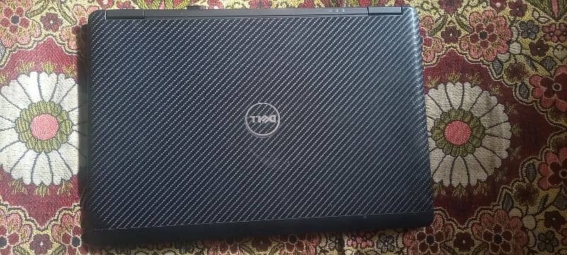 Dell Latitude 7250 Core i7 with touch screen laptop 2