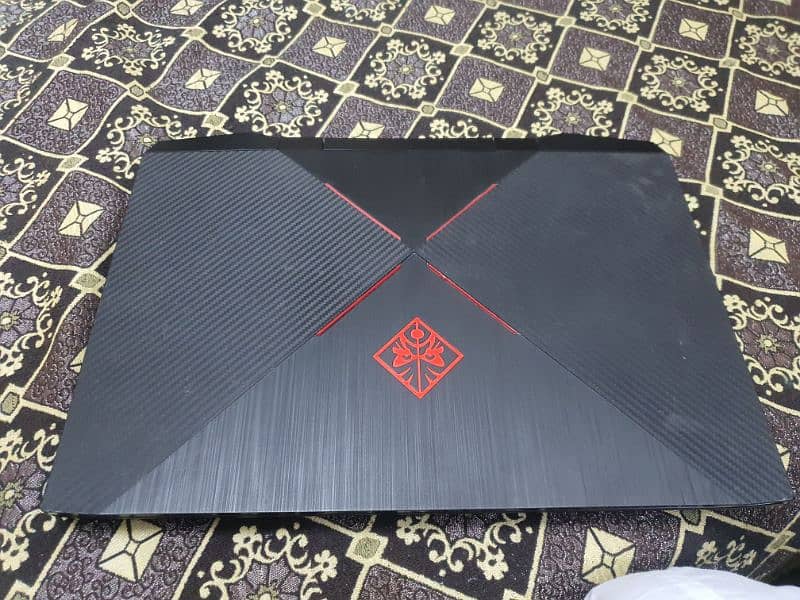 HP OMEN 15 - 16 GB - 1 TB - RTX 1660ti 6GB 8