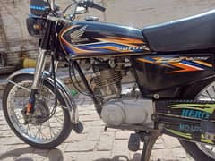 copy duplicate ha latter original ha Bike 10/10 ha engine bilkul ok ha