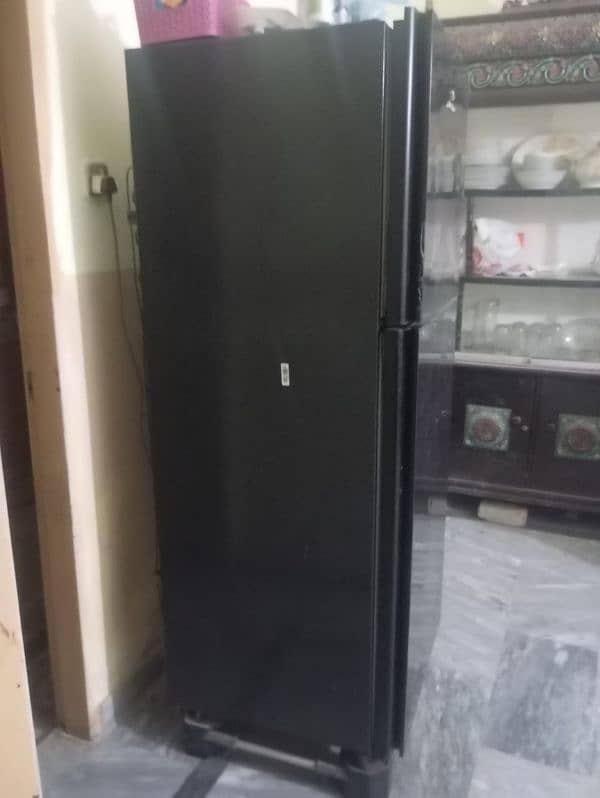 Dawlance Refrigerator Double Door Slightly Used For Sale 3