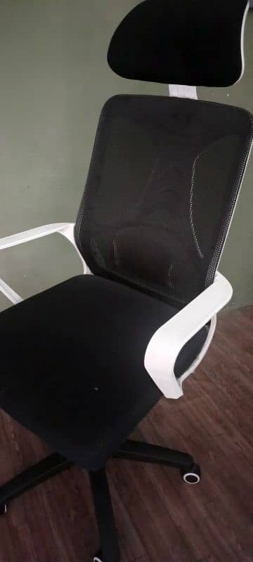 Imported Office chair, Hkule soft ao ha zabardast taweghe ao up down. 2