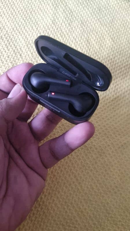 Aukey TWS wireless earbuds 1