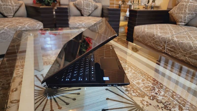 Laptop Core i3, 8th Generation | Excellent Specs and Condition 3