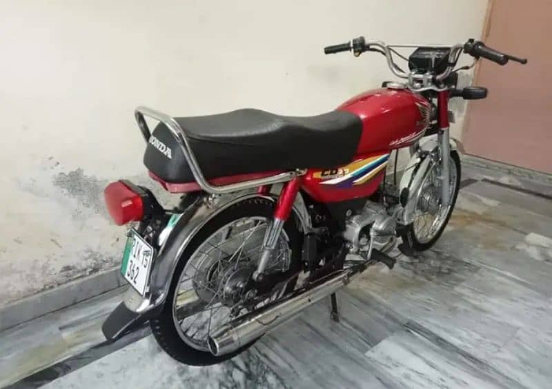 Honda CD 70 CC 2015 model for urgent sale 1