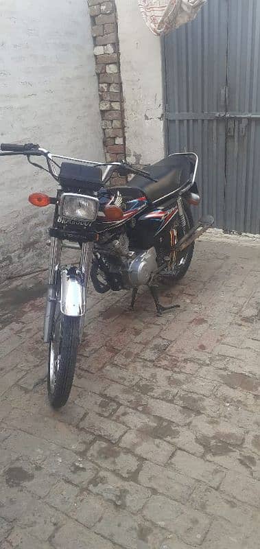 Honda 125 for sale lush condition all original parts 4