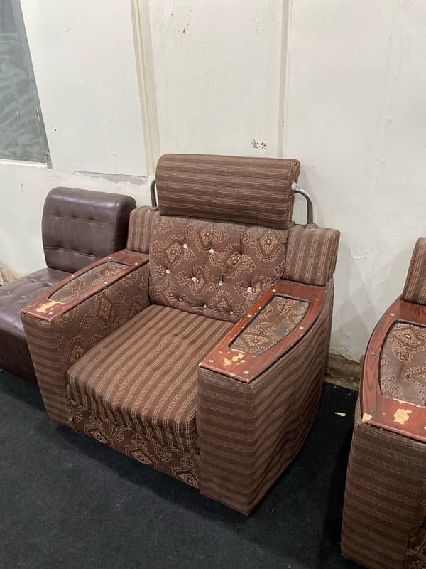 Sofa Set Urgent sale 1