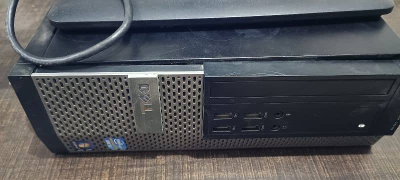 Dell Desktop i5 processor, 500 HDD, 12 GB ram with 24 inch Dell LCD 2