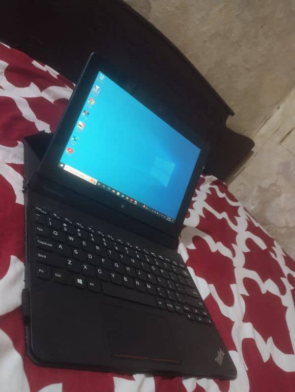 Lenovo x7 Tablet with laptop 3