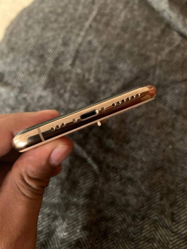 iphone xs 64gb pta approved 3