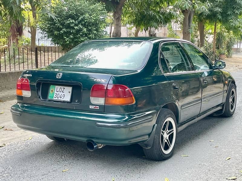 Honda Civic VTi 1996 4