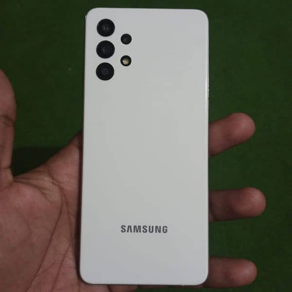 samsung A32 mobile. very good condition just like new with complt box 2