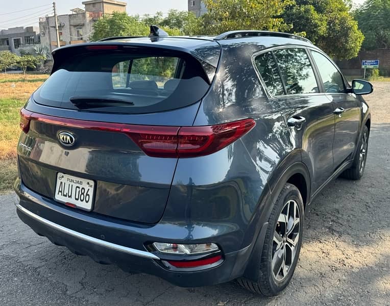 KIA Sportage AWD 2022 5