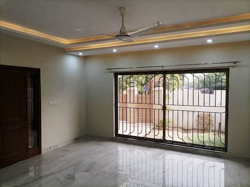 Brand New Luxury House For Sale In Sec S Askari 10 Lahore Cantt 16