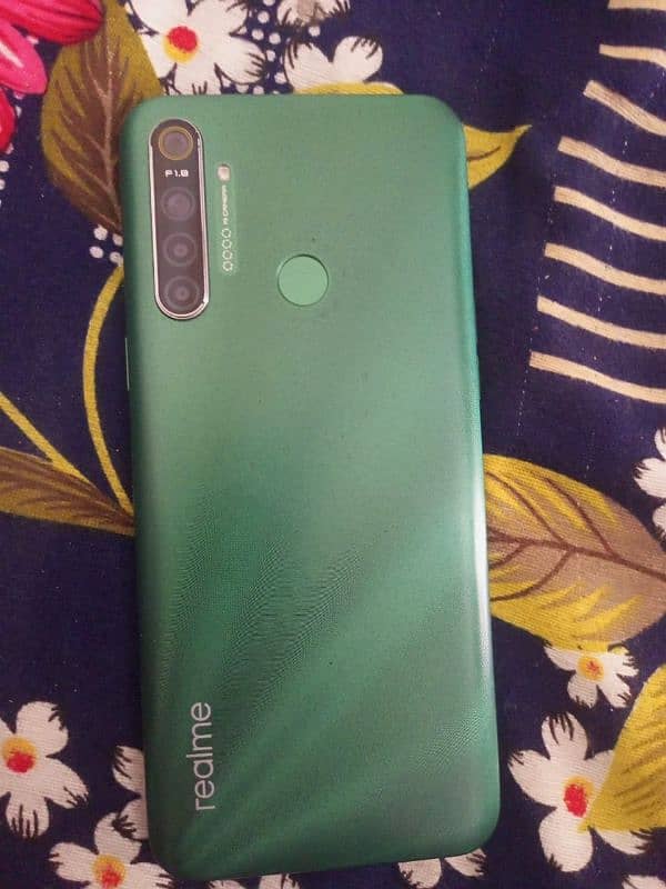 realme 5i 0