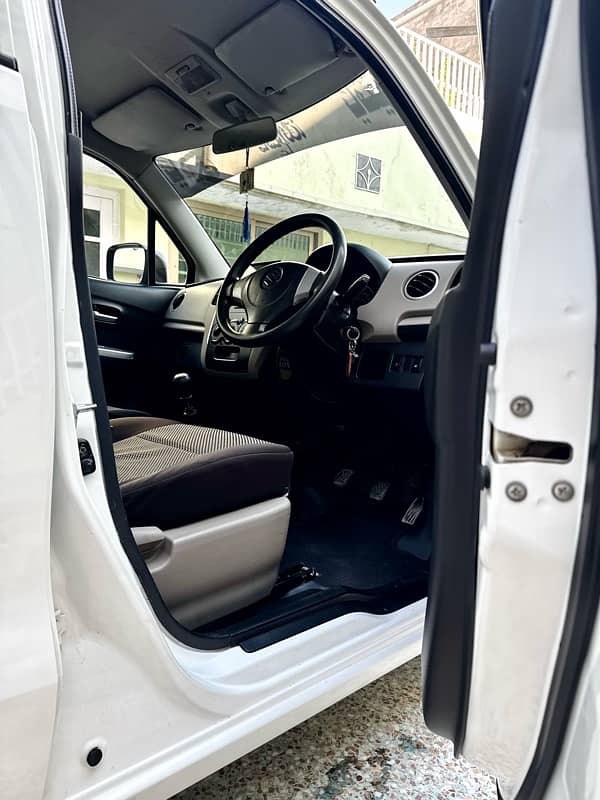 Suzuki Wagon R 2021 14