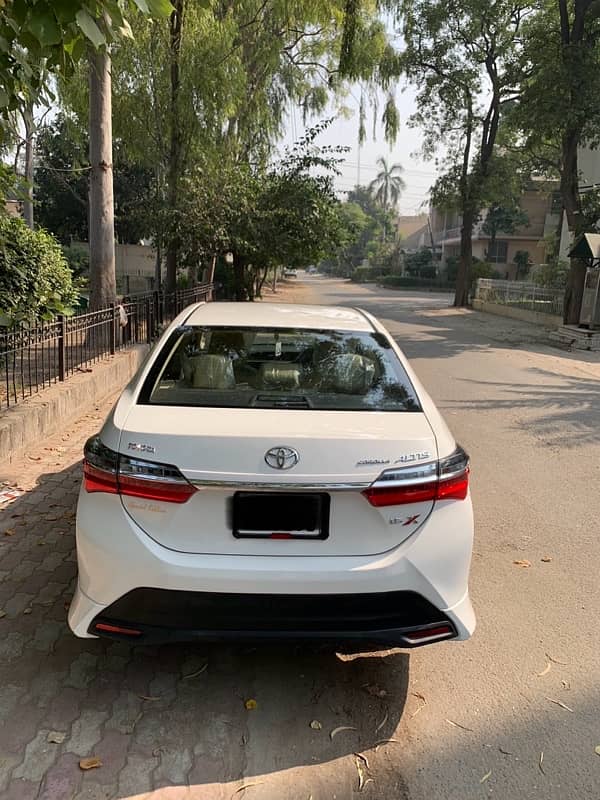 Toyota Corolla Altis SE 2022 5