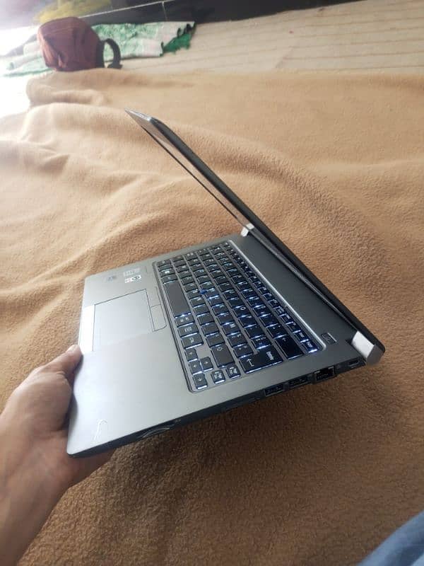 Toshiba core i5 vpro super slim laptop 3