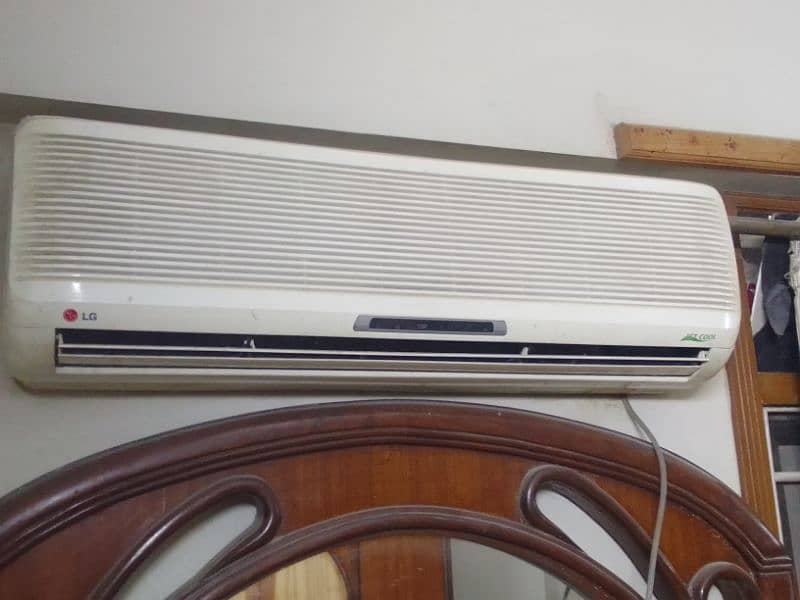 split Ac LG 1 ton price 35000 0