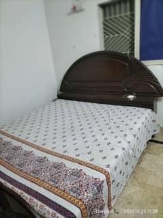 bed with 2 sides tables  for sale condition 10/10  wooden almari