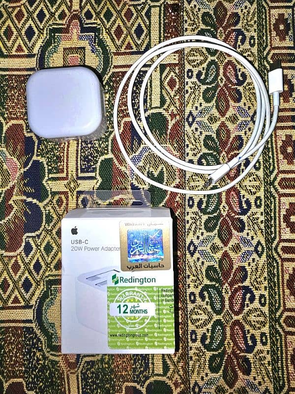 Apple 20 Watt Original charger with 14 pro out for box Original cable 2