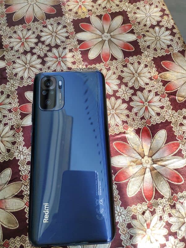 Redmi Note 10 for sale 10/10 condition with box and original charger. 1