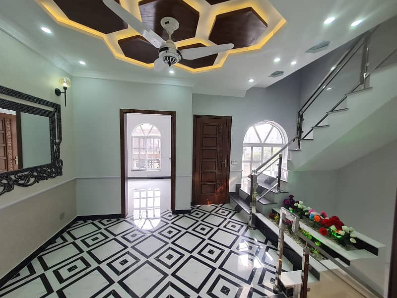 Exquisite 5 Marla Brand New Spanish Style Luxury House for Sale in Jinnah Block, Sector E, Bahria Town Lahore! 7