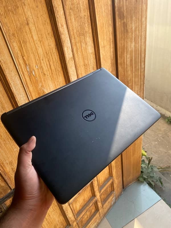 DELL laptop 3