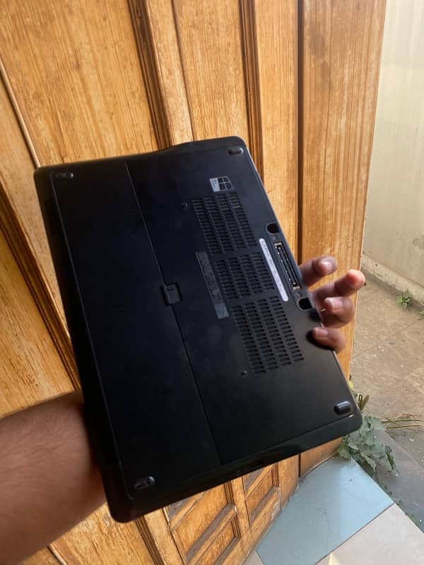 DELL laptop 6