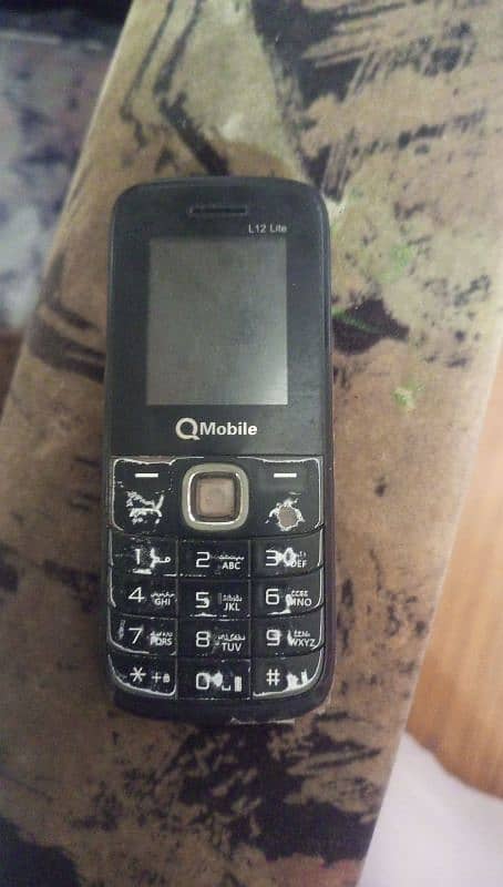 nokia 110 &  Q mobile L 12 for sale 5