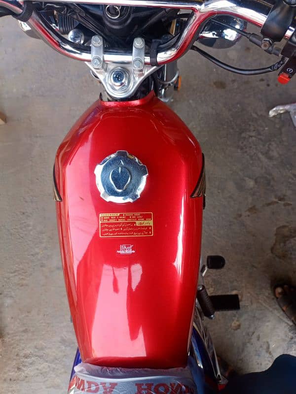 Honda 125 special chrome edition full showroom condition 03446464638 5